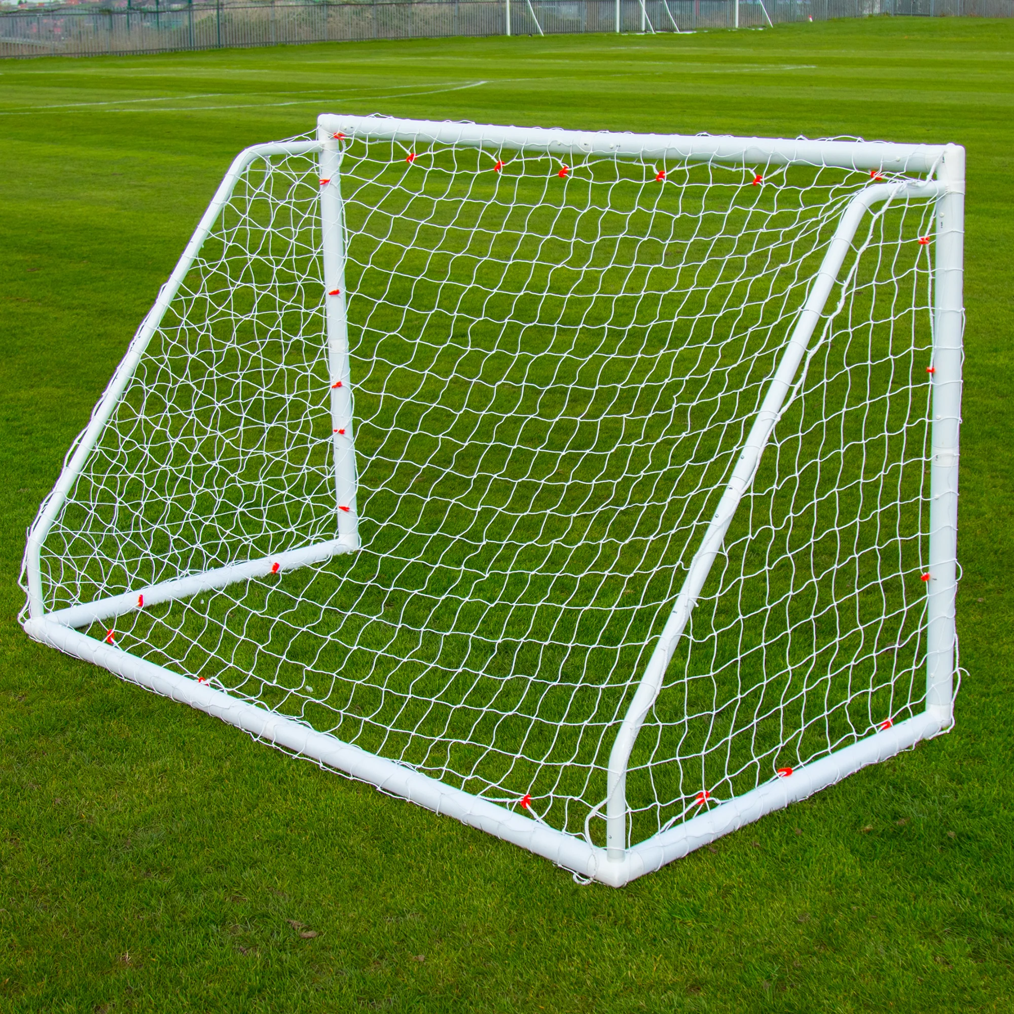 Q-FOLD Match Folding Soccer Goal 8x5' - Image 9