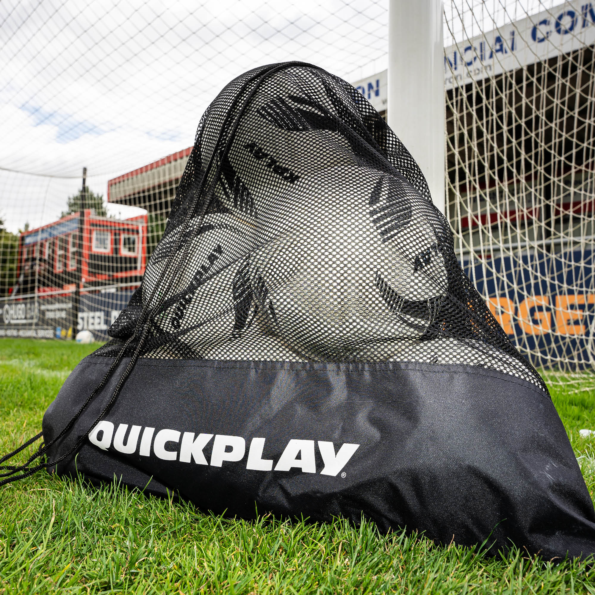 Mesh Soccer Ball Bag (fits 10 balls) - Image 3